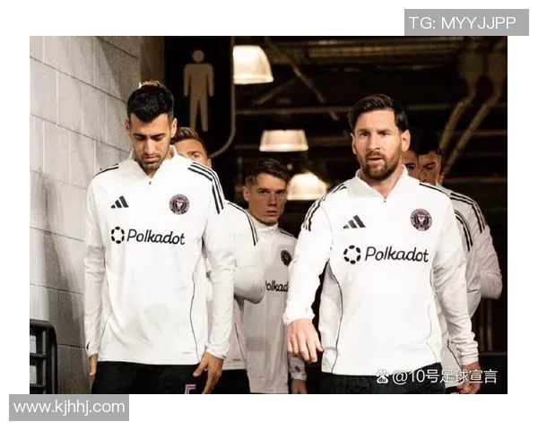 2025年全球足球明星排名前十名及其表现分析 2025年全球足球明星排名前十名及其表现分析