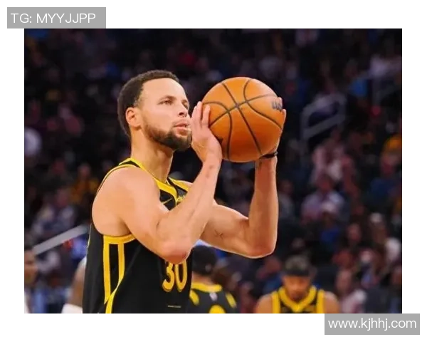 66号足球后卫球星的传奇故事与赛场辉煌表现解析 66号足球后卫球星的传奇故事与赛场辉煌表现解析