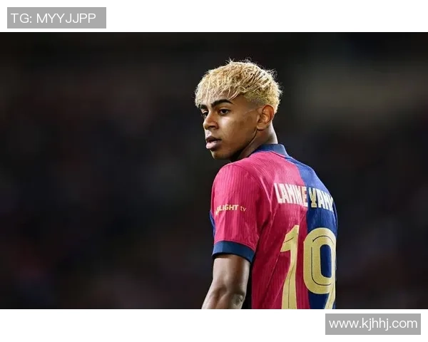 《从45号球衣看足球巨星的辉煌历程与独特魅力》 《从45号球衣看足球巨星的辉煌历程与独特魅力》