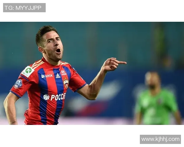 以足球球星为灵感打造独特风格的创意扑克收藏新品