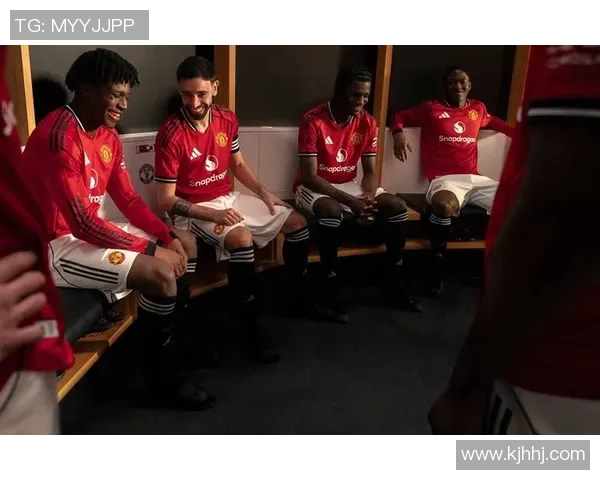 以球星风采为灵感打造的足球世界探秘，球场上展现个人魅力与团队协作的完美结合