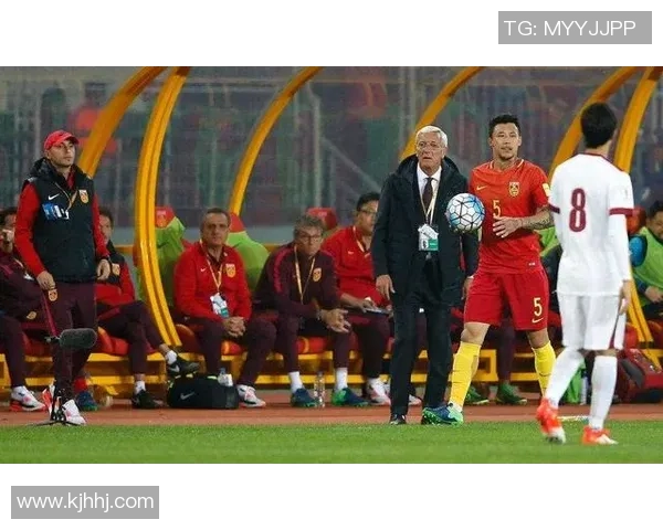 职业球星足球生涯揭秘:从青训到巅峰的奋斗与荣耀 职业球星足球生涯揭秘:从青训到巅峰的奋斗与荣耀